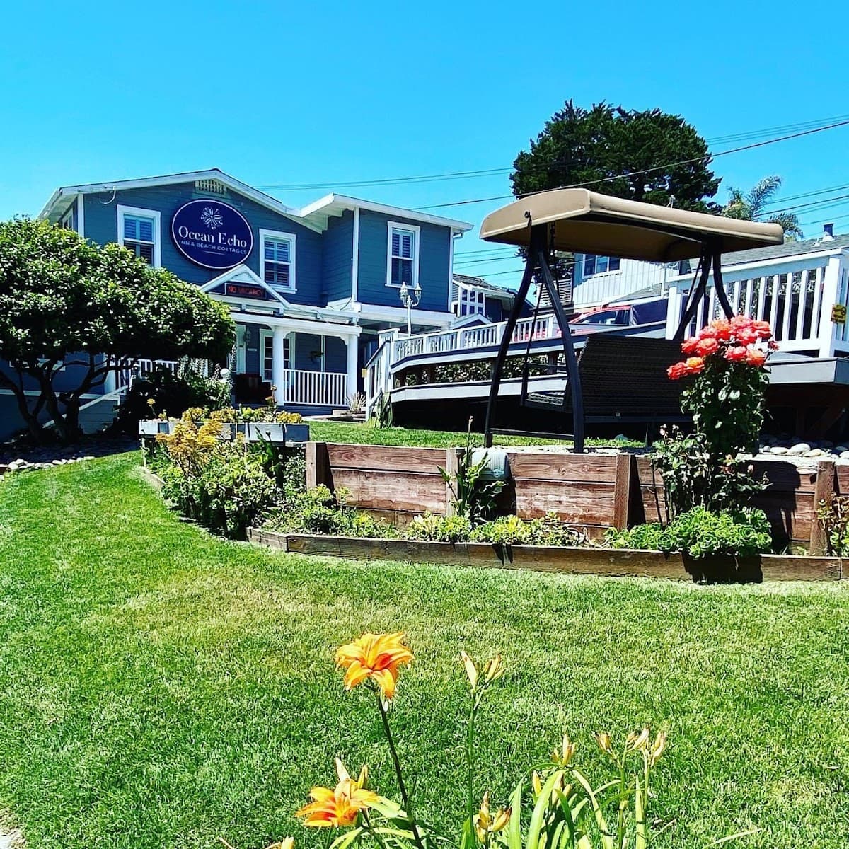 Ocean Echo Inn & Beach Cottages, Hotel in Live Oak