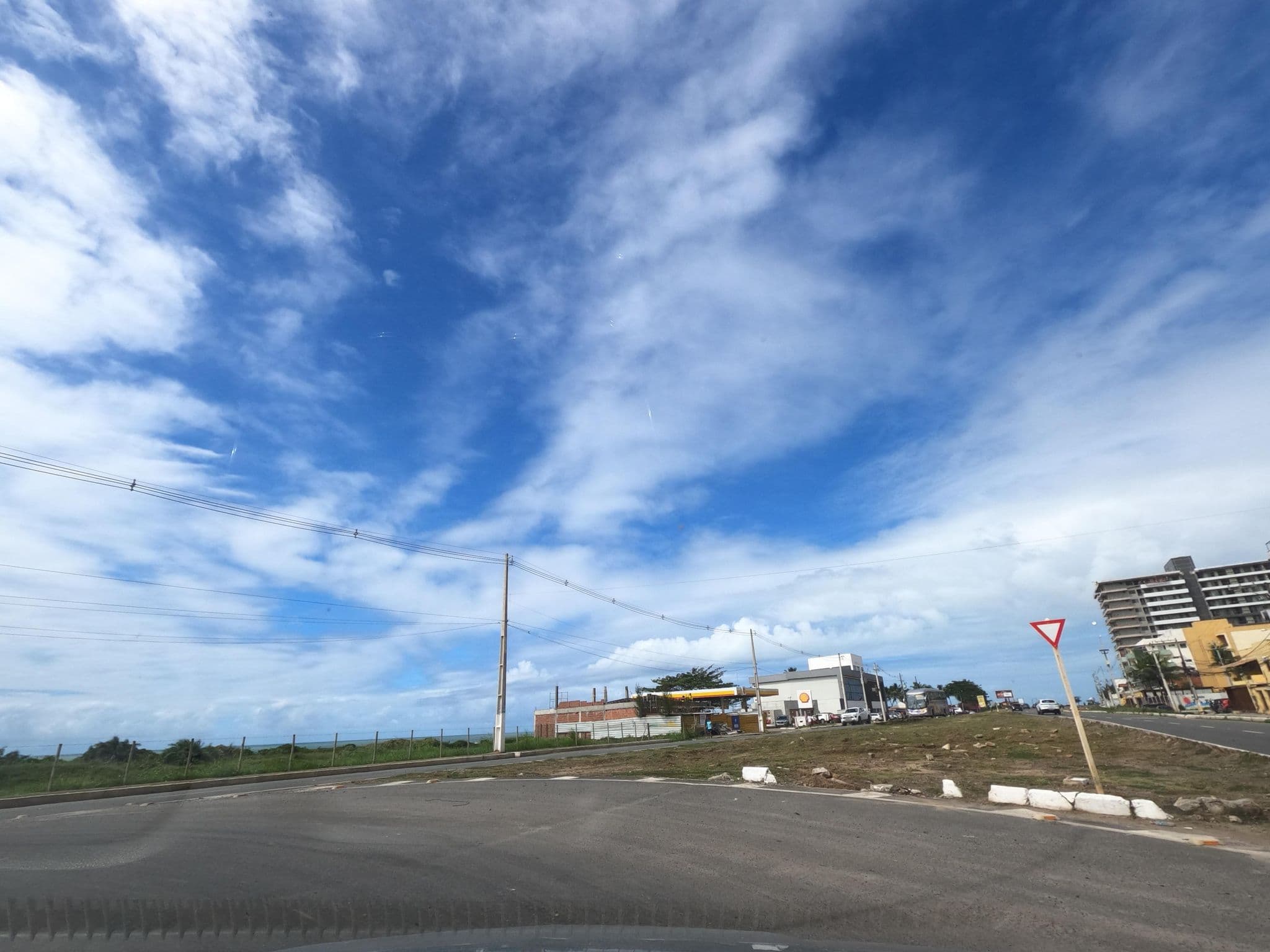 Street view near Apê de Mainha, Ilhéus — © MuitoAlemdasFronteiras (CC BY-SA · Mapillary)
