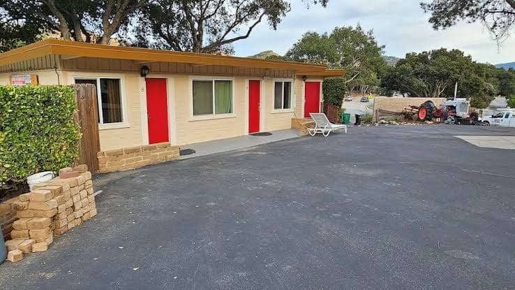 Little European Lodge, Lodge in Carmel Valley Village