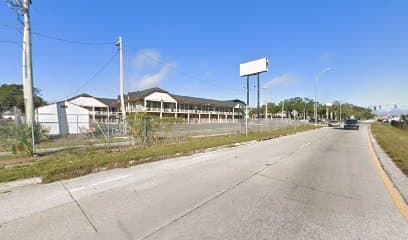 AMERICANA INN & SUITES, Hotel in Lake Magdalene