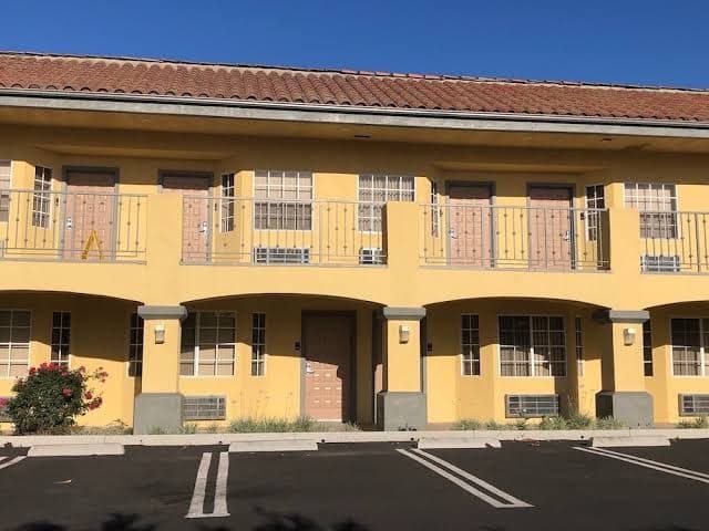 Cali Inn, Hotel in Carson