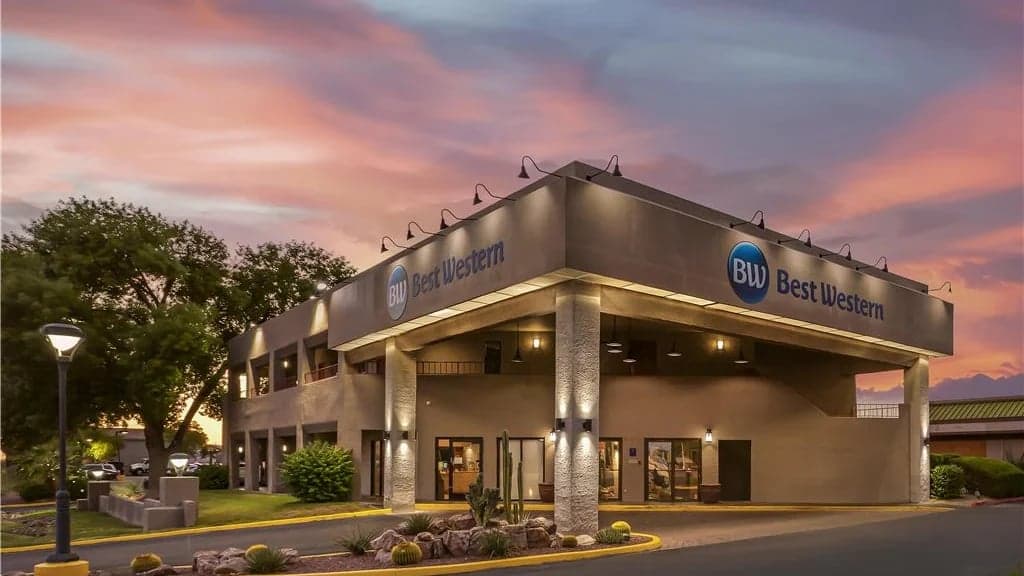 Best Western InnSuites Tucson Foothills Hotel & Suites, Hotel in Casas Adobes