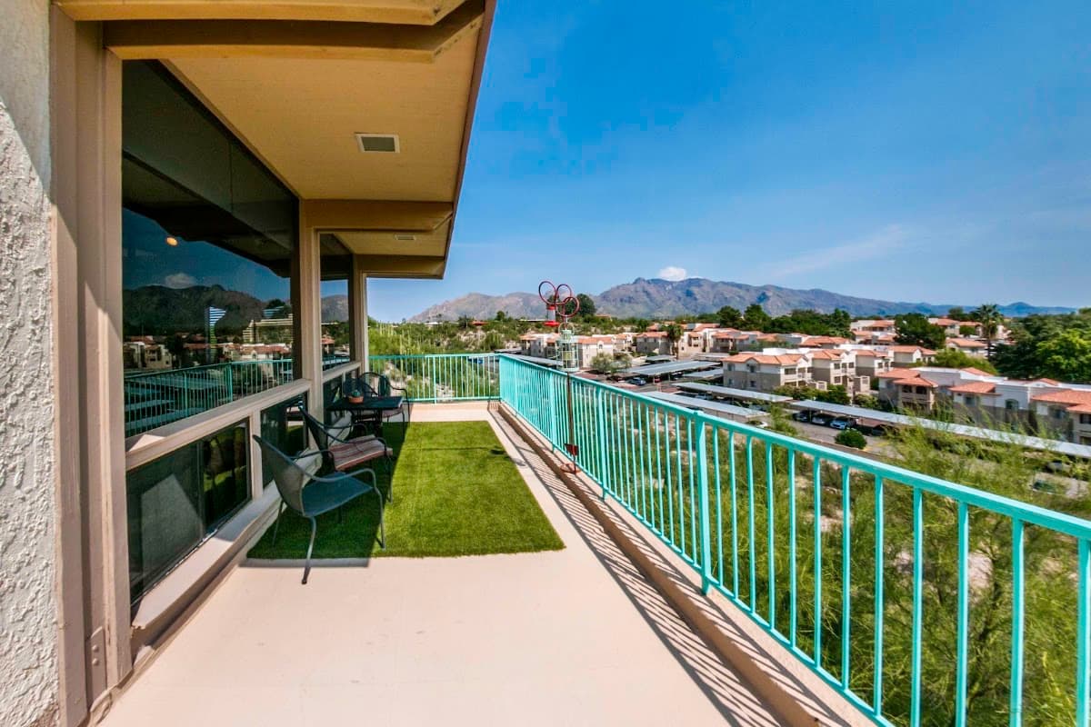 Le Rendez-vous Bed & Breakfast, Bed & Breakfast in Casas Adobes