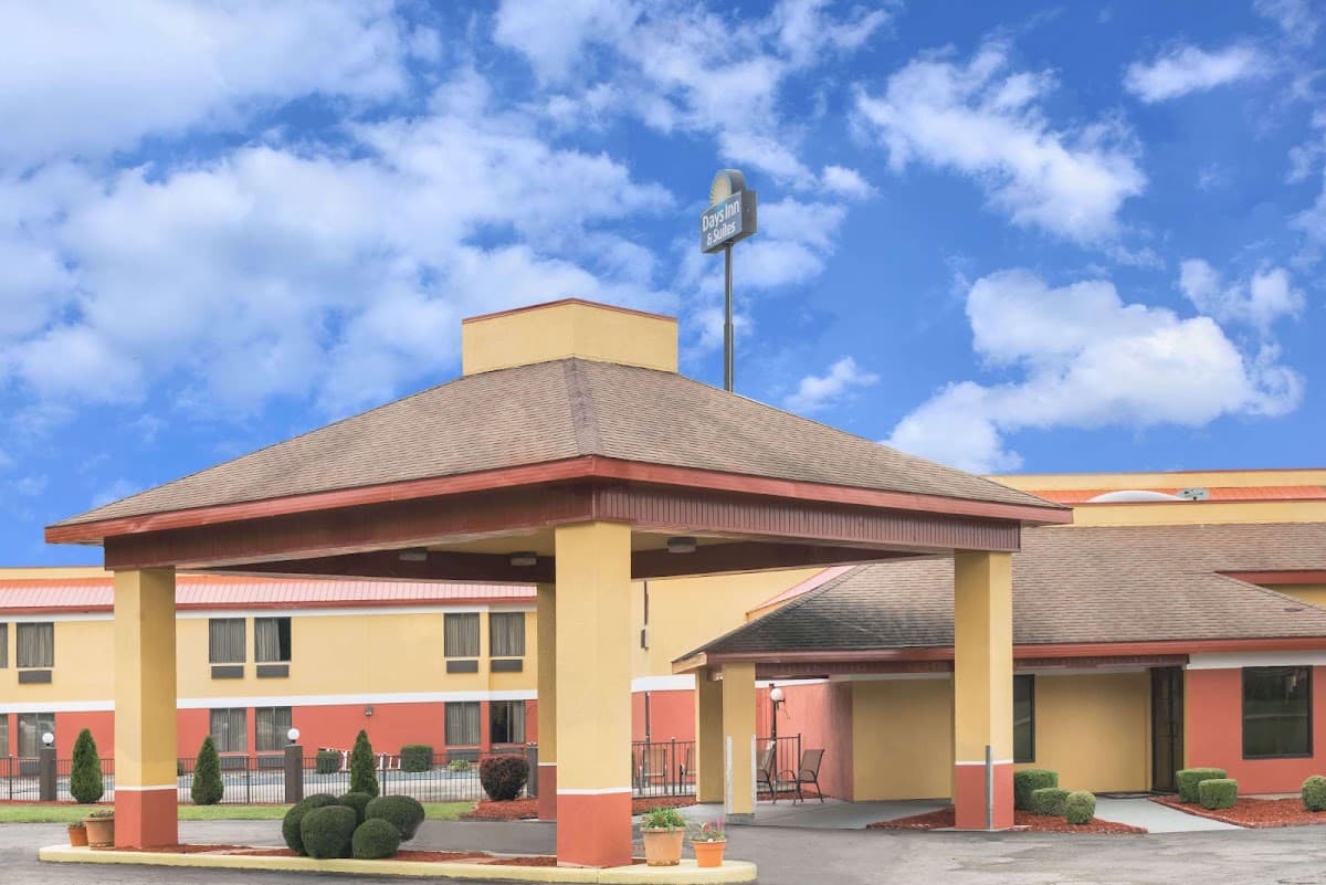 Days Inn & Suites by Wyndham Casey, Hotel in Casey