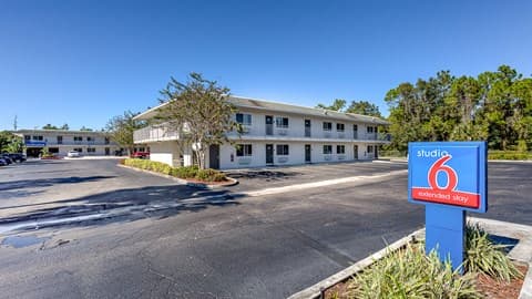 Studio 6 Extended Stay - Kissimmee, FL - Orlando, Aparthotel in Celebration