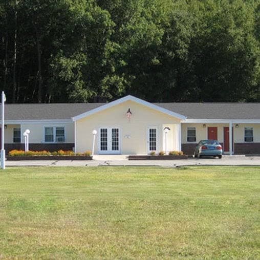 Windsor Motel, Motel in Long Hill