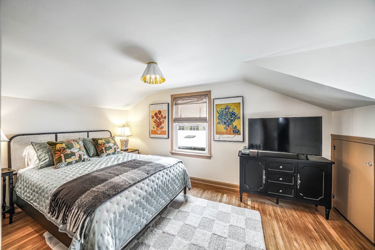 Two Gather Inn, Hotel in Chagrin Falls