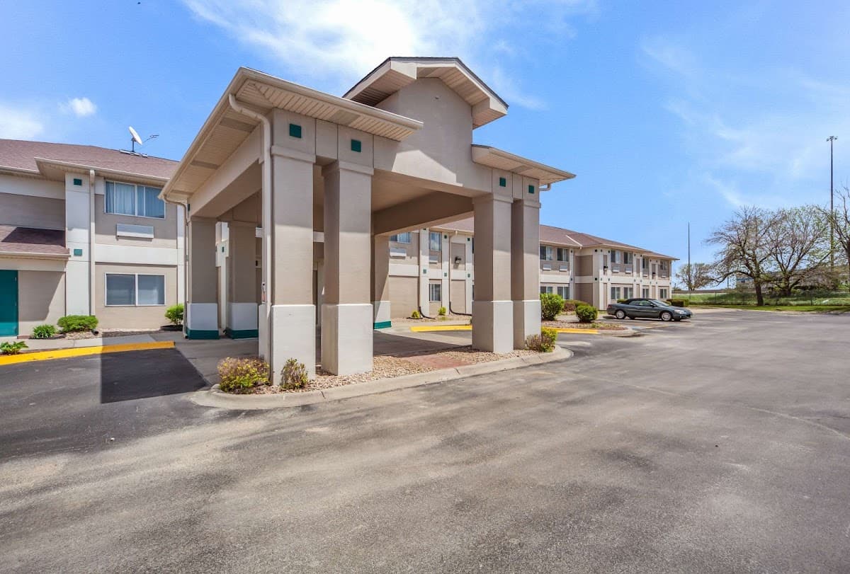 Quality Inn & Suites Omaha Chalco, Hotel in Chalco