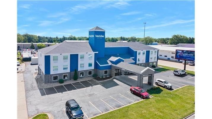 AmericInn by Wyndham Urbana/Champaign University Area, Hotel in Urbana