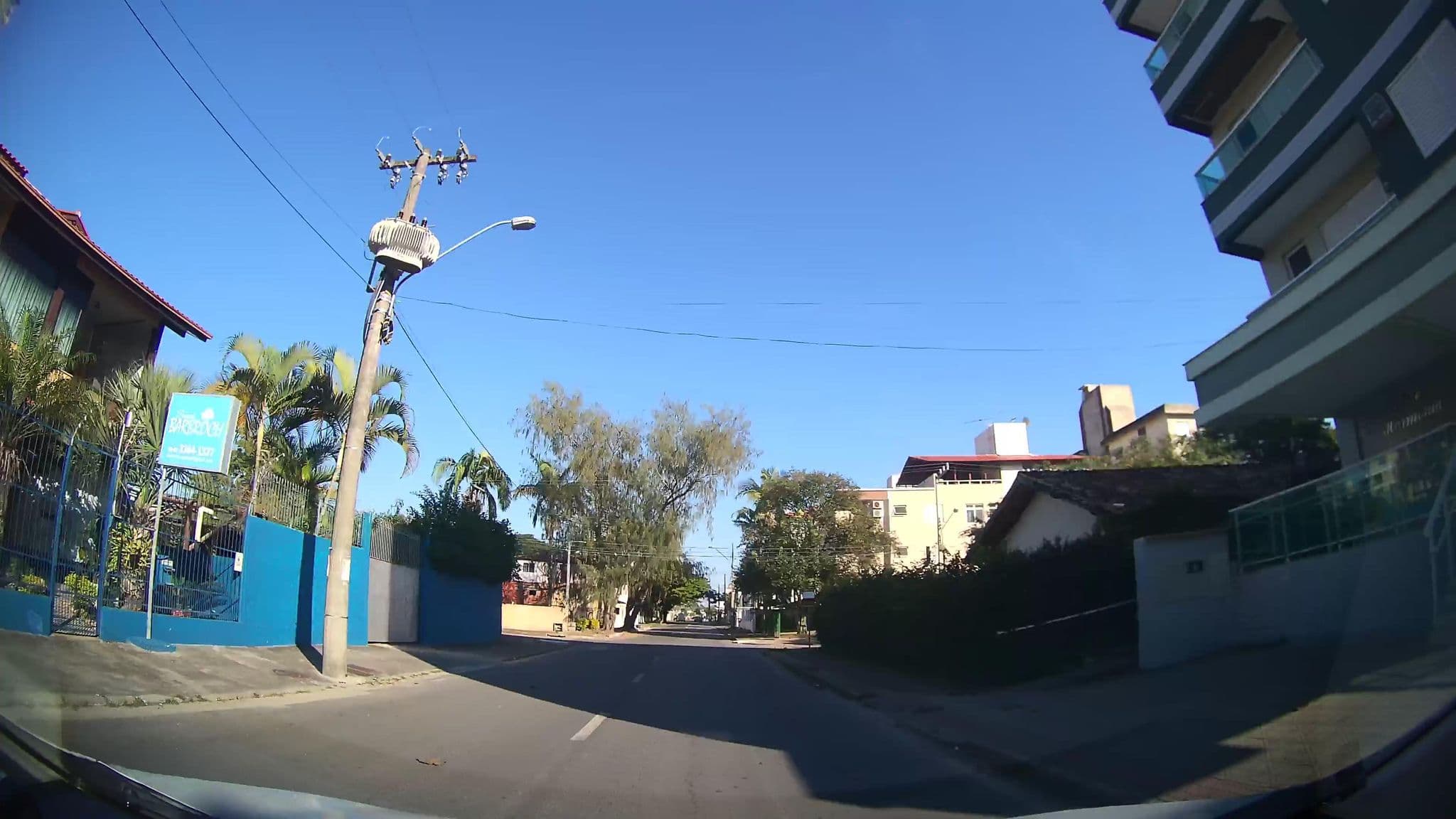 Street view near Hotel Lacala Florianópolis, Governador Celso Ramos — © marciosampaio (CC BY-SA · Mapillary)