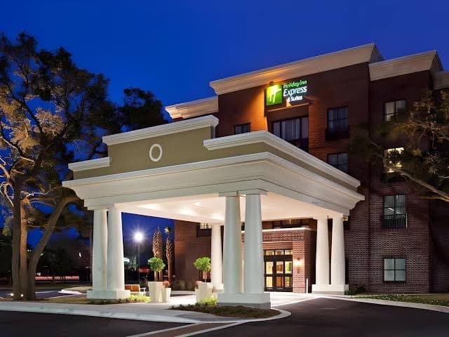 Holiday Inn Express & Suites, Hotel in Mount Pleasant