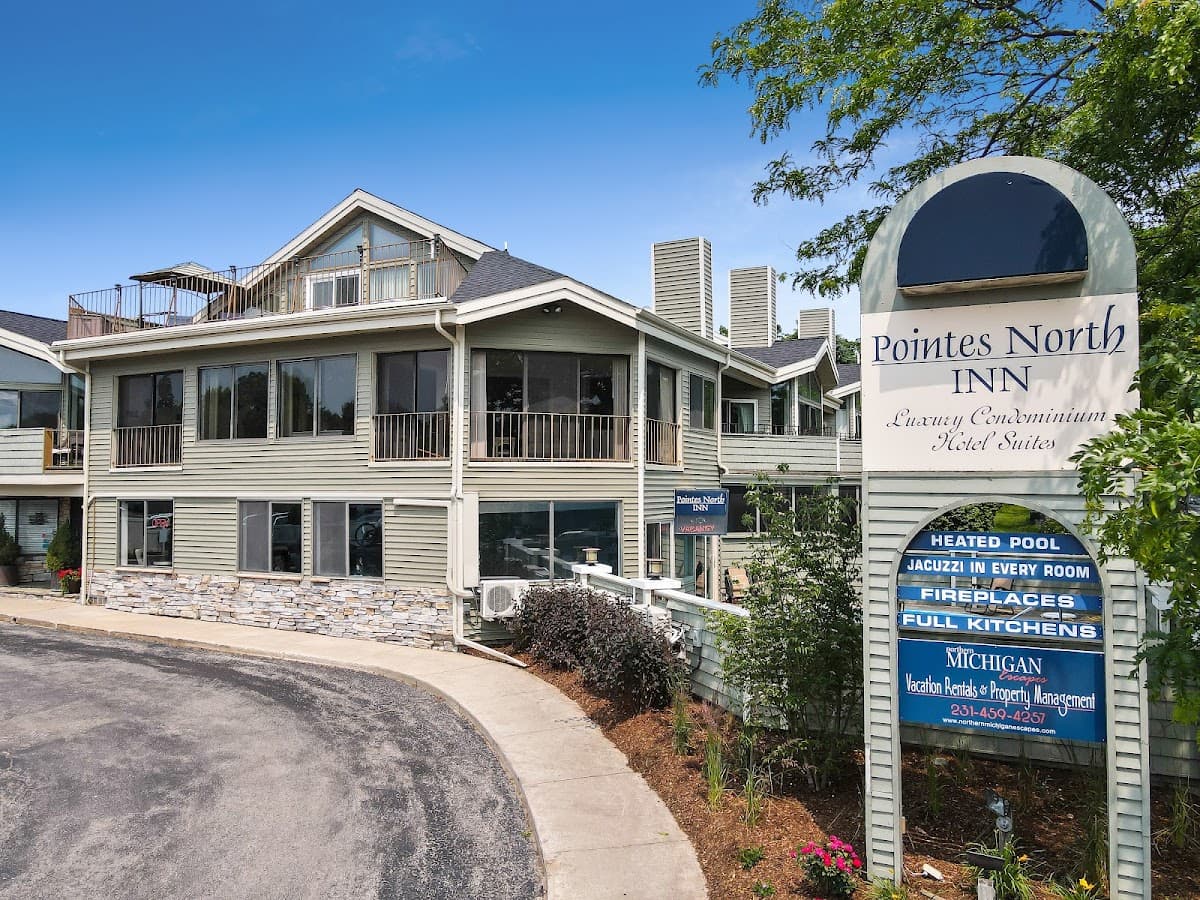 Pointes North Inn, Hotel in Charlevoix