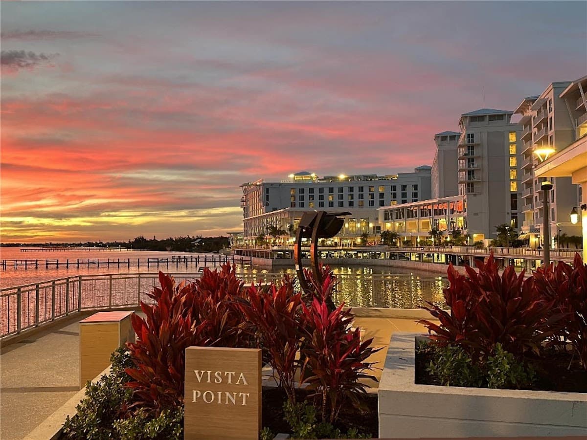 Sunseeker Resort Florida Gulf Coast, Curio Collection by Hilton, Hotel in Charlotte Harbor