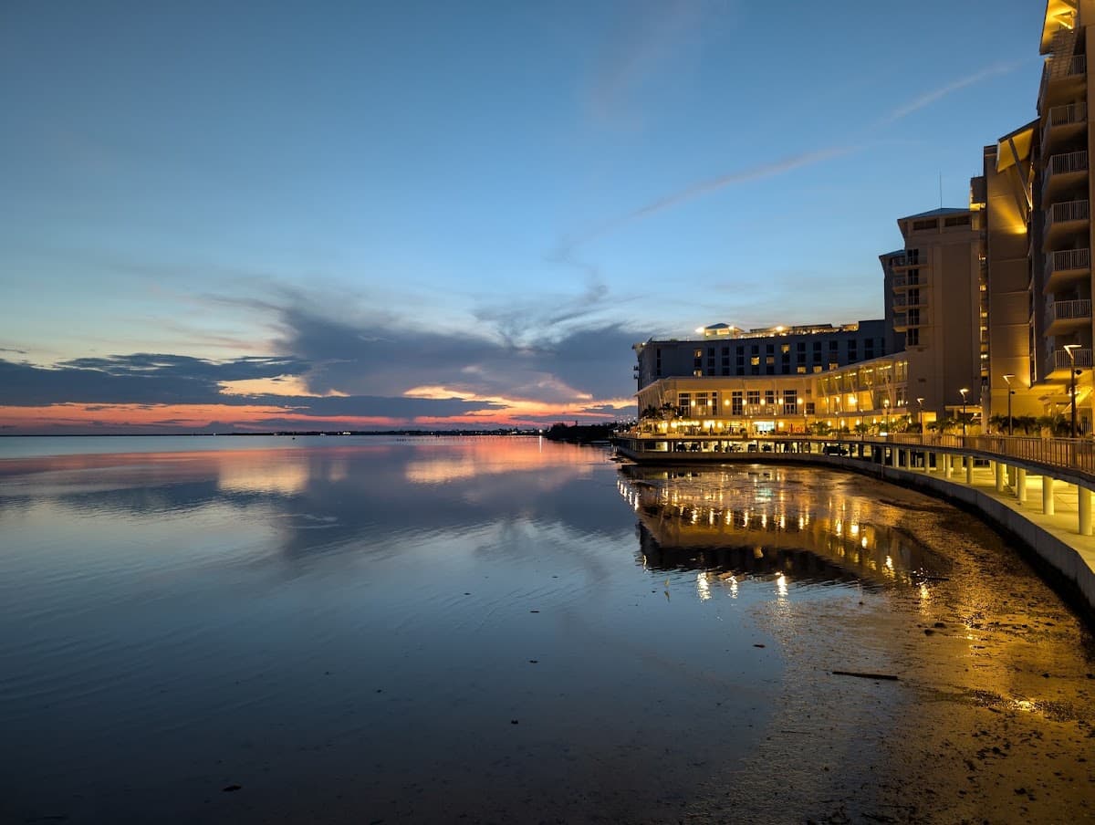 Sunseekers Resort in Charlotte Fla, Hotel in Charlotte Harbor