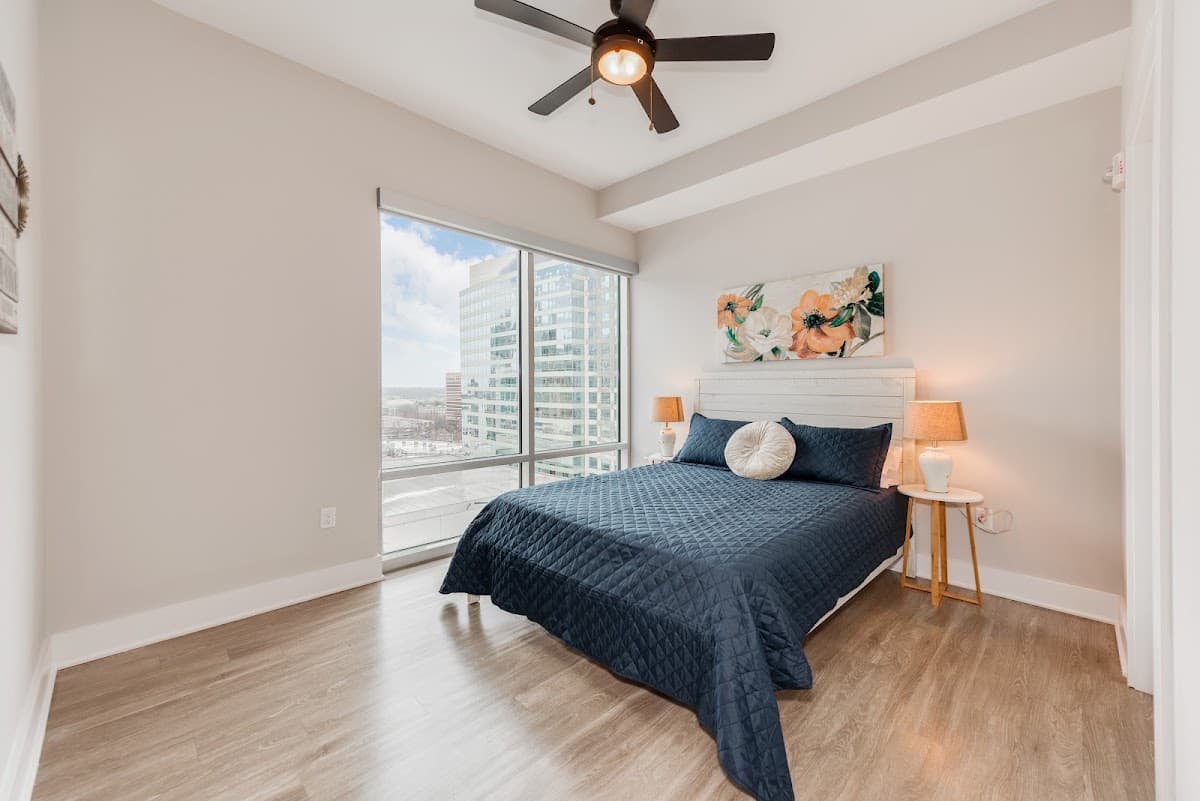 Fully Furnished Apartment in Charlotte Uptown - Next to Convention Center, Holiday Home in Charlotte