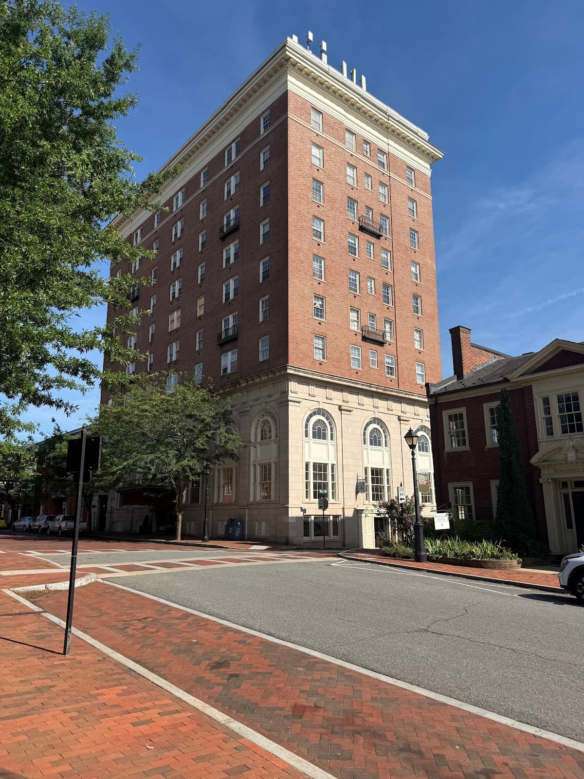 The Monticello Hotel, Hotel in Charlottesville