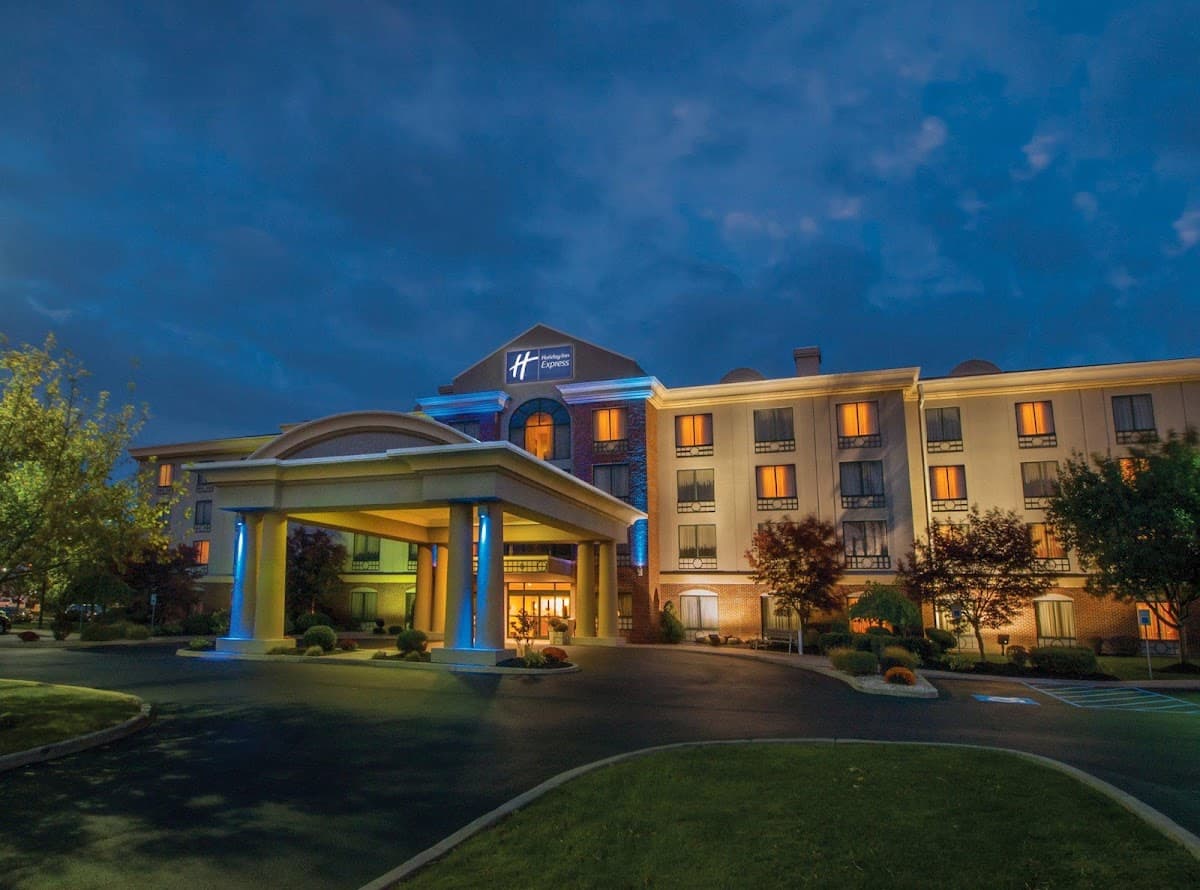 Holiday Inn Express & Suites Buffalo-Airport by IHG, Hotel in Cheektowaga