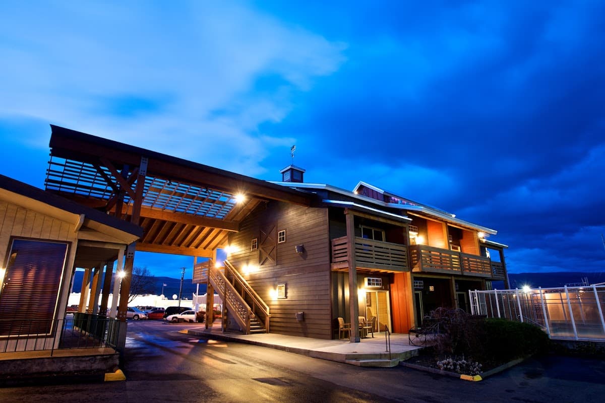 Cousins' Country Inn, Hotel in Dallesport