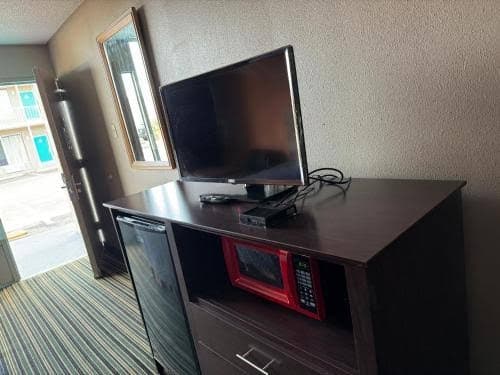 LABH INC, Hotel in Norfolk