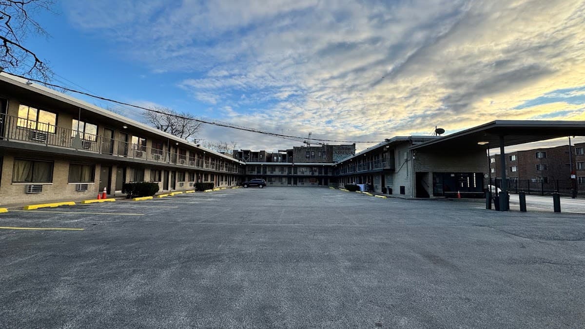 Best Motel By OYO Chicago I-90, Hotel in Parkway Garden Homes