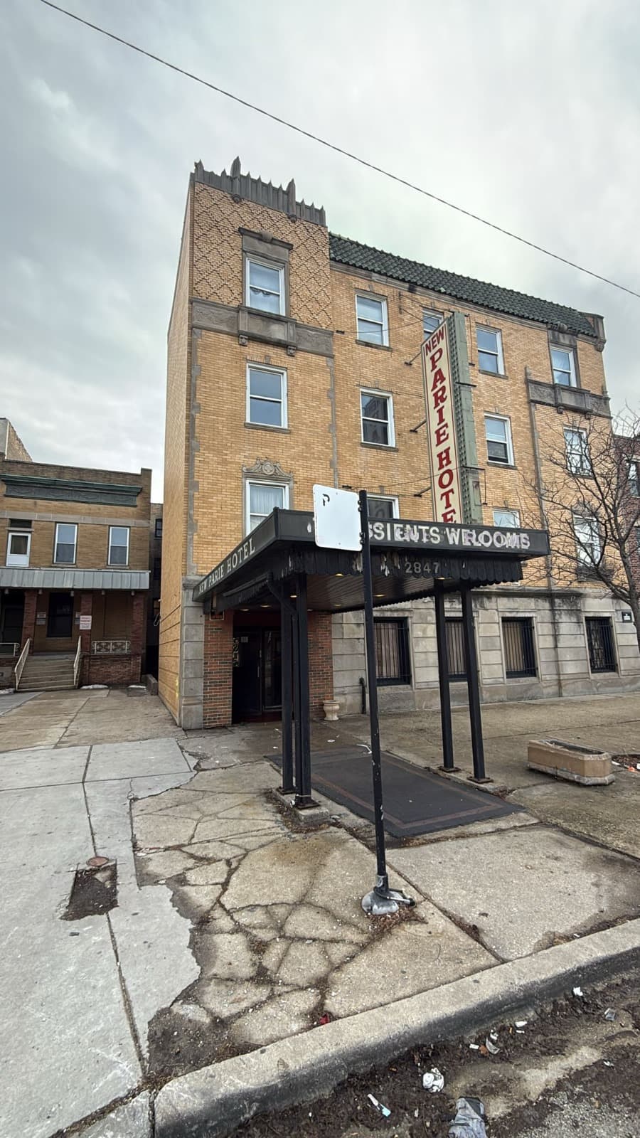 New Parie Hotel, Hotel in East Garfield Park