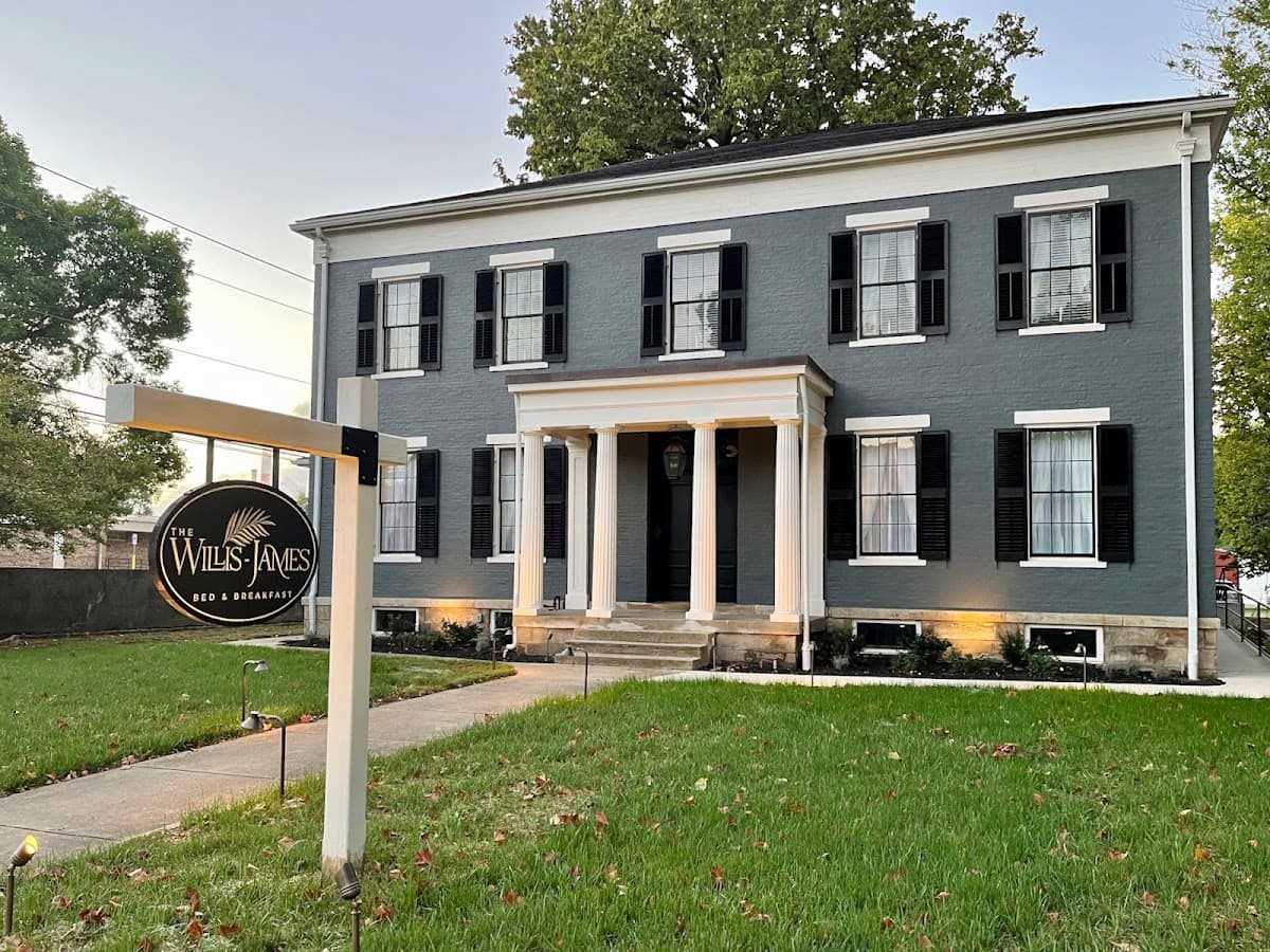 The Willis-James Bed & Breakfast, Bed & Breakfast in Chillicothe