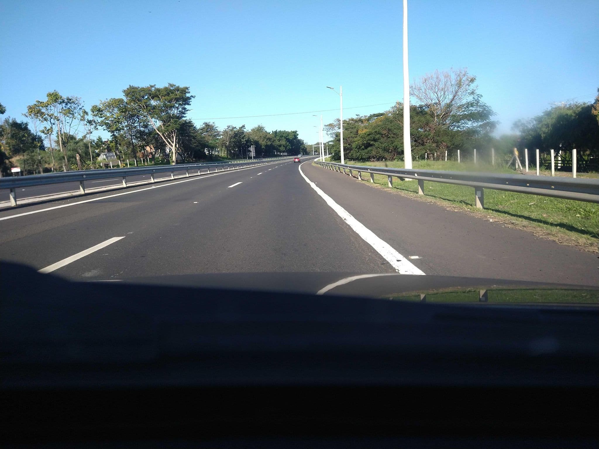Street view near O Caipirão, Oriente — © _Thico_ (CC BY-SA · Mapillary)