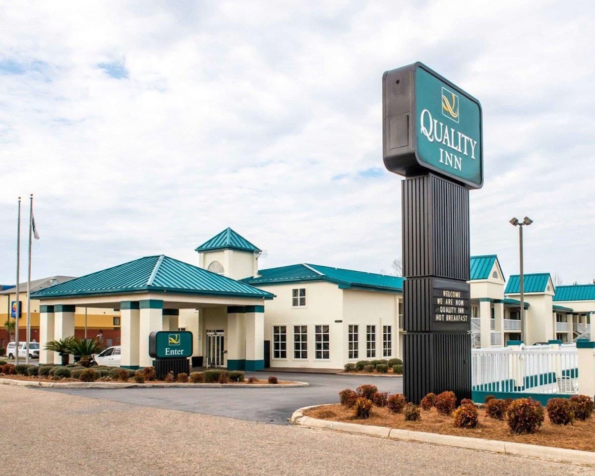 Quality Inn Chipley I-10 at Exit 120, Hotel in Chipley