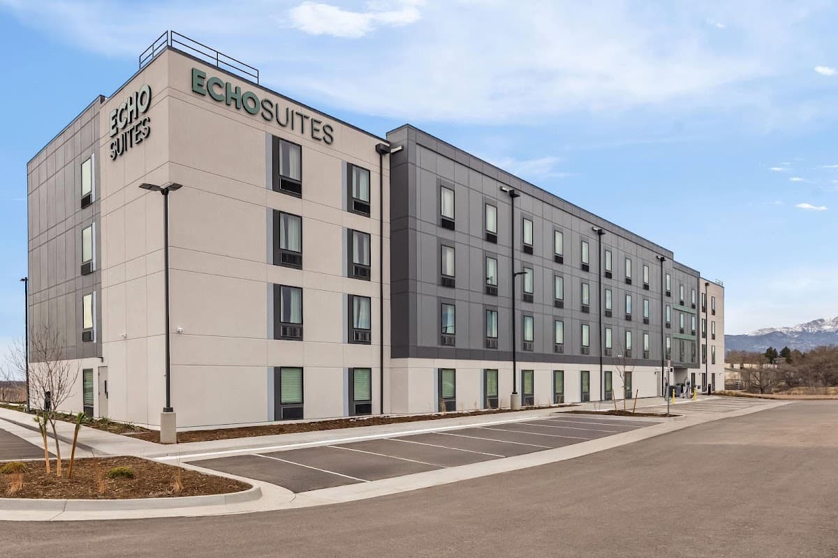 ECHO Suites Extended Stay by Wyndham Colorado Springs Airpt, Hotel in Cimarron Hills