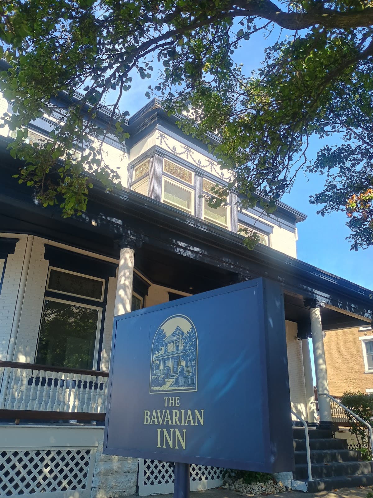 The Bavarian Inn, Hotel in Covington
