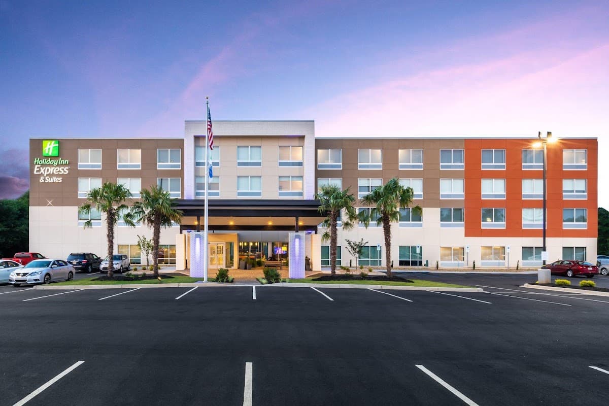 Holiday Inn Express & Suites Greenville - Taylors by IHG, Hotel in Wade Hampton