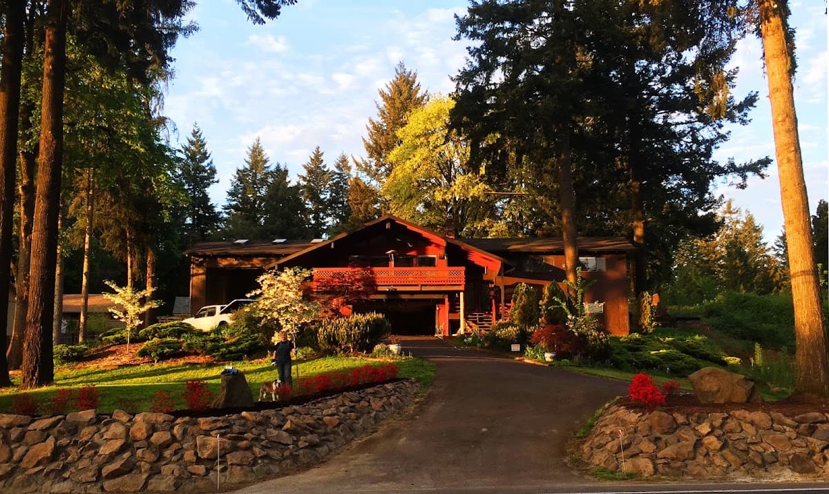 Happy Rock Inn, Hotel in Jennings Lodge