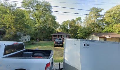 F and J Transmission, Hotel in Clarksville