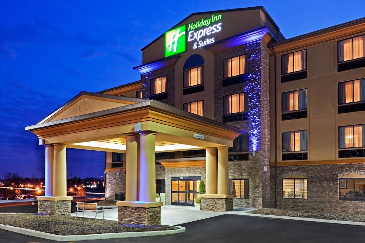 Holiday Inn Express & Suites Syracuse North - Airport Area by IHG, Hotel in Clay
