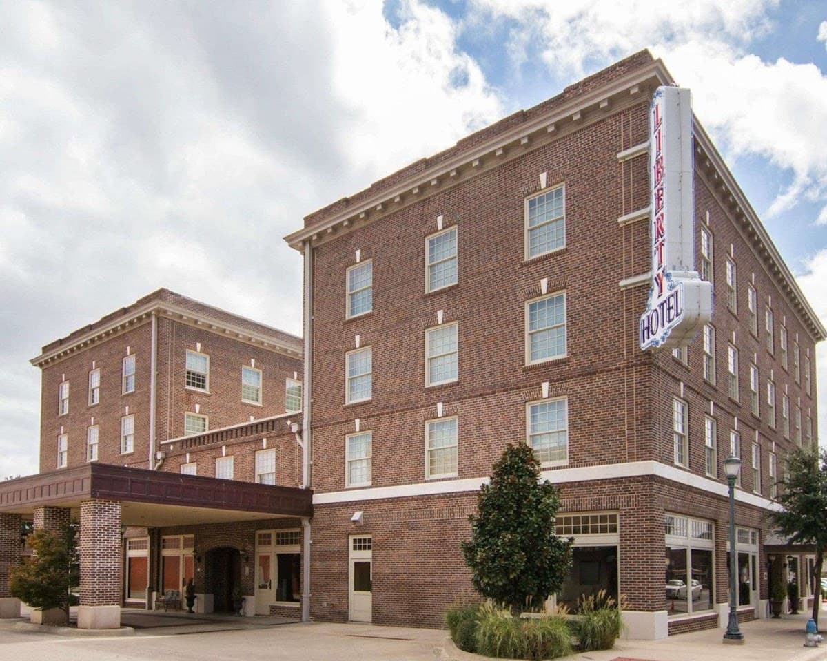 Liberty Hotel, an Ascend Collection Hotel, Hotel in Cleburne