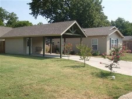 River Rock Bed and Breakfast Cottages, Bed & Breakfast in Cleburne