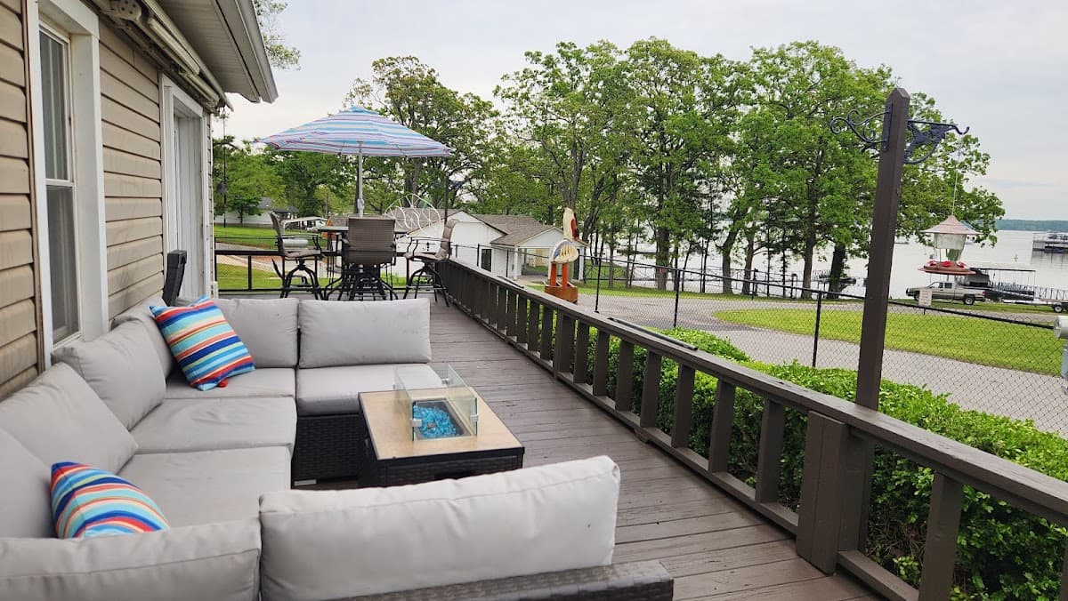 Calhoun Lakeview Farmhouse, Aparthotel in Cleora