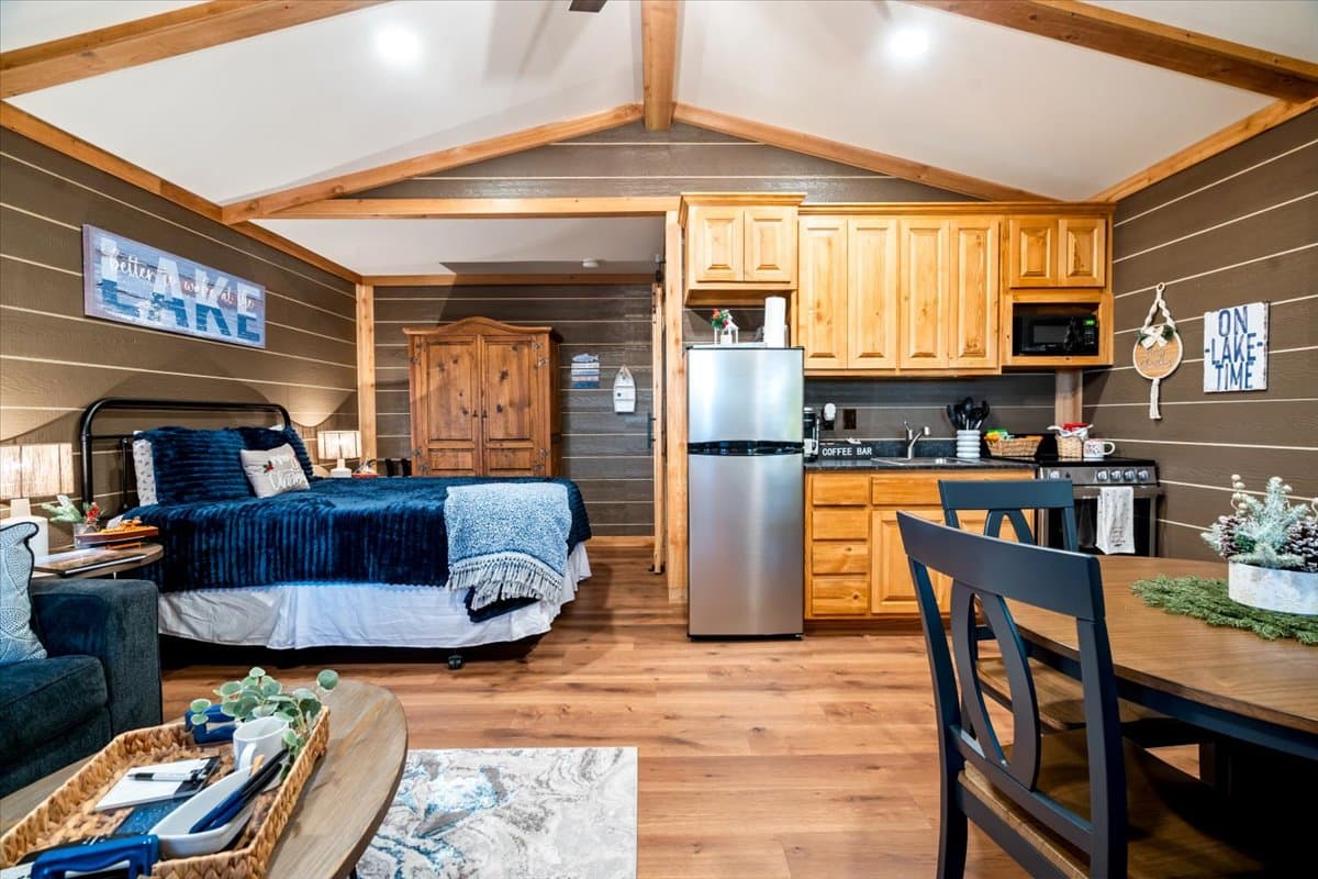 GrandLake Cabins, Hotel in Cleora