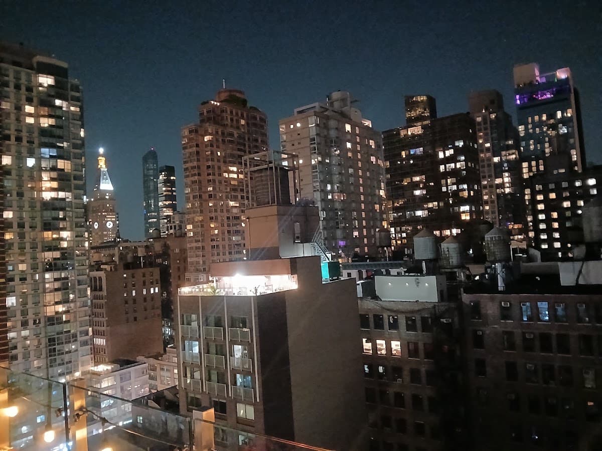 Cambridge Hotel, Hotel in Manhattan Valley