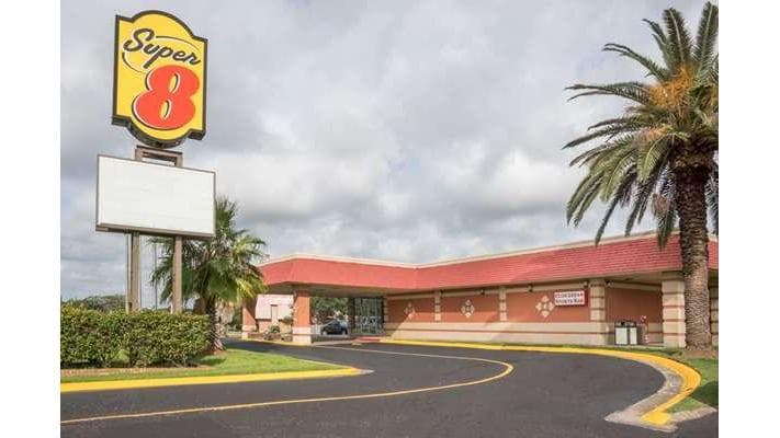 Deluxe Studios Lake Jackson/Clute, Hotel in Lake Jackson