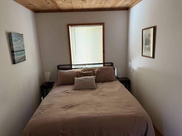 NEW! Rouge Cobb Mountain Hotel - Cabin 2, Hotel in Cobb