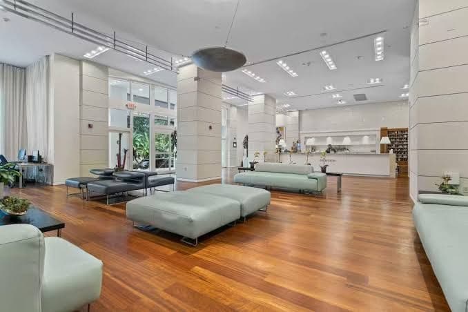 Hotel Rooms with Private Balcony and Free Parking!, Hotel in Coconut Grove
