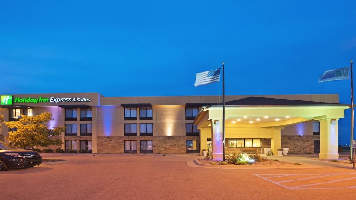 Holiday Inn Express & Suites Colby by IHG, Hotel in Colby