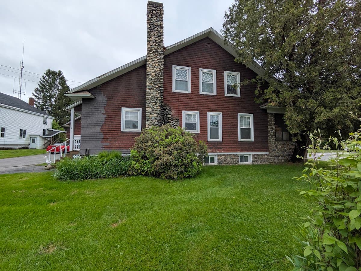 Monadnock Bed & Breakfast, Bed & Breakfast in Colebrook