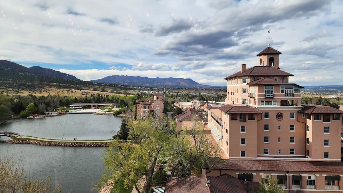 Broadmoor Hotel (West), Hotel in Colorado Springs