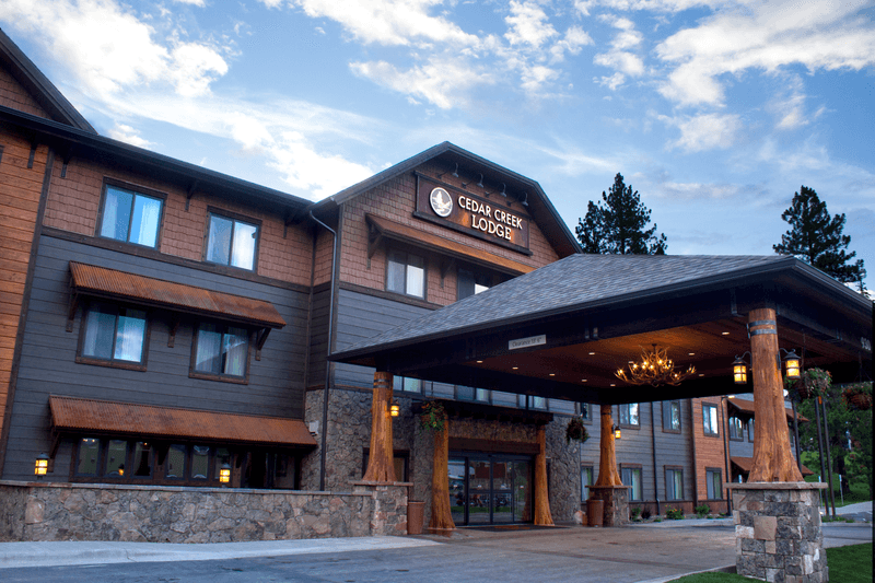 Cedar Creek Lodge and Conference Center, Hotel in Columbia Falls