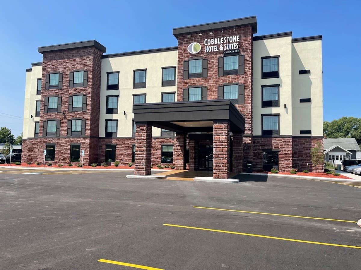 Cobblestone Hotel & Suites - Little Chute, Hotel in Little Chute