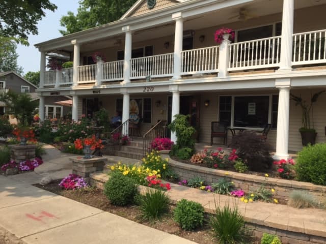 Ole Bistro Inn, Hotel in Lake Geneva
