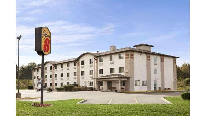 Super 8 by Wyndham Johnstown, Hotel in Geistown