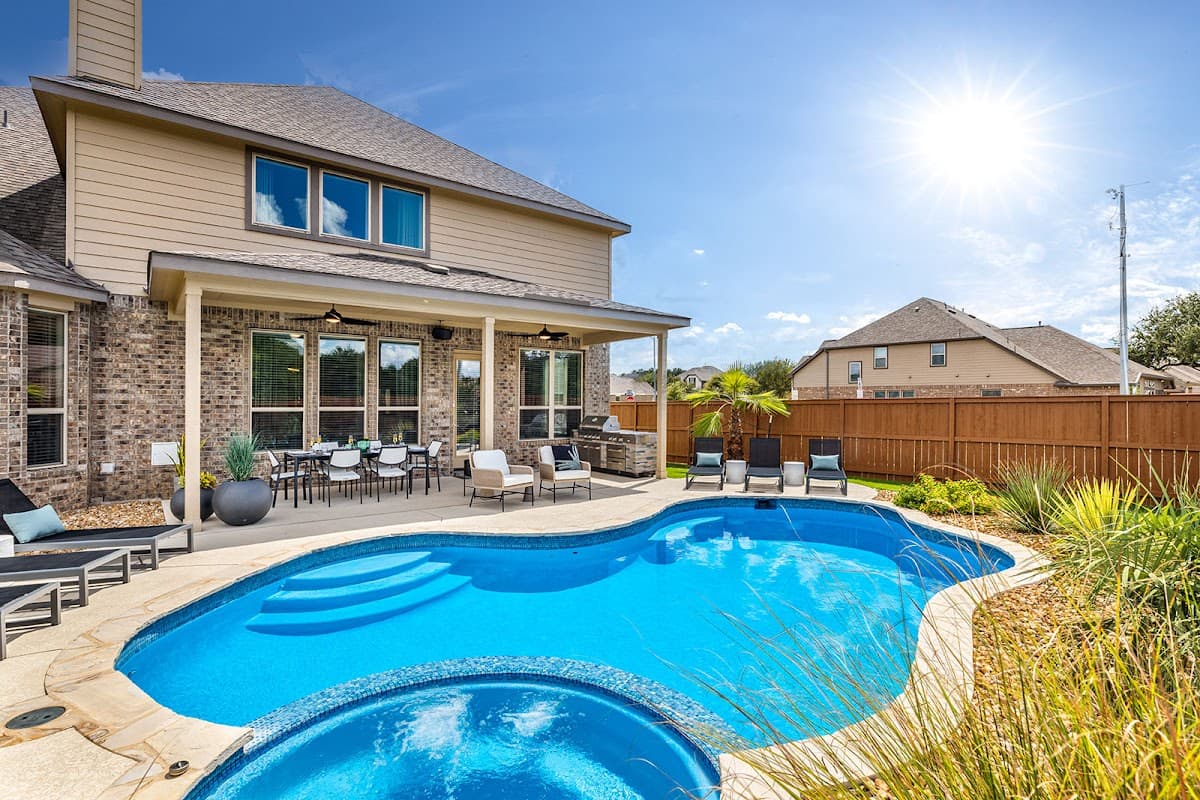 Brollagio PIT Pad / Crashpad - Cypress Barn, Hotel in Schertz
